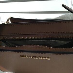 Michael Kors Crossbody Bag